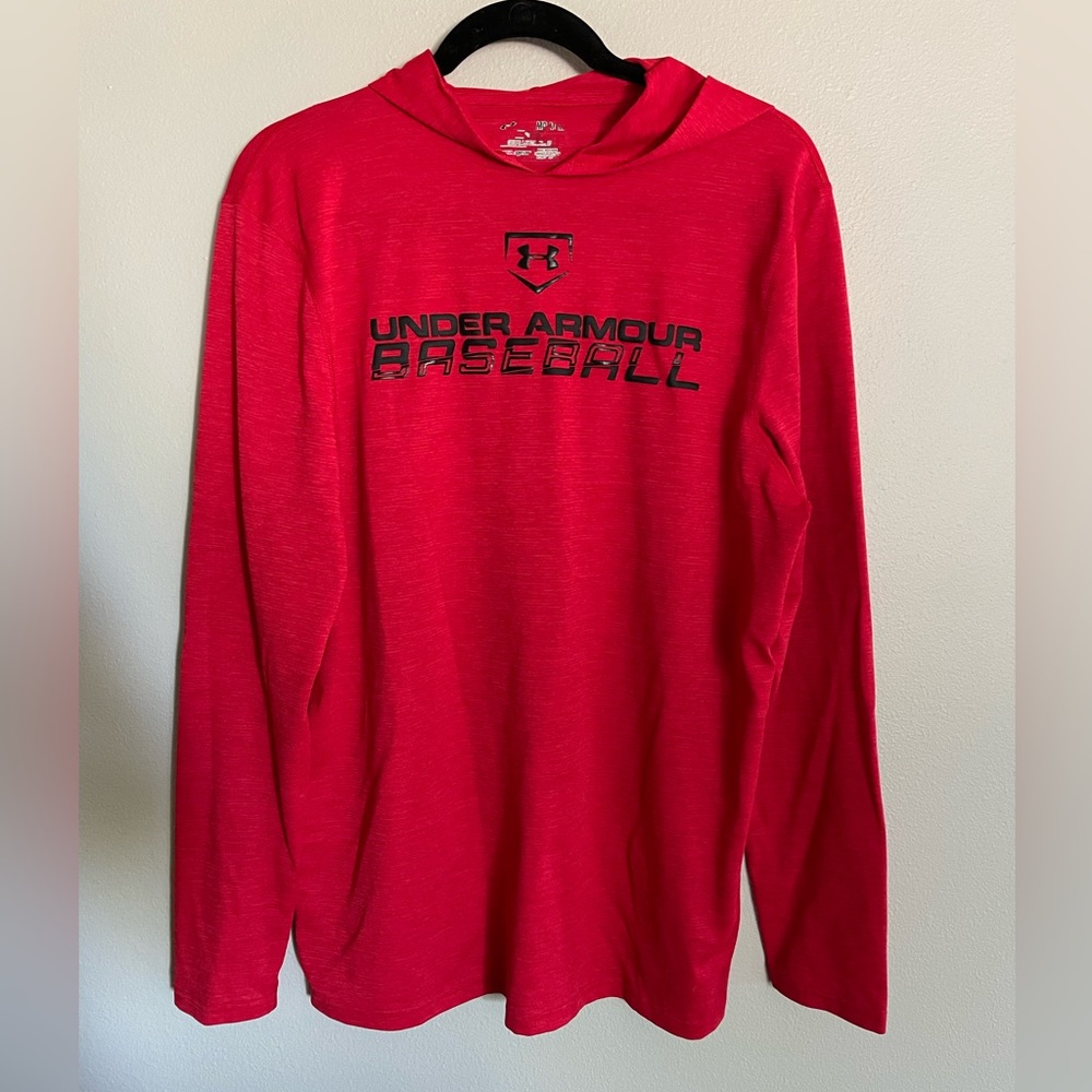 Red Men’s Under Armour Sweatshirt; Size Medium